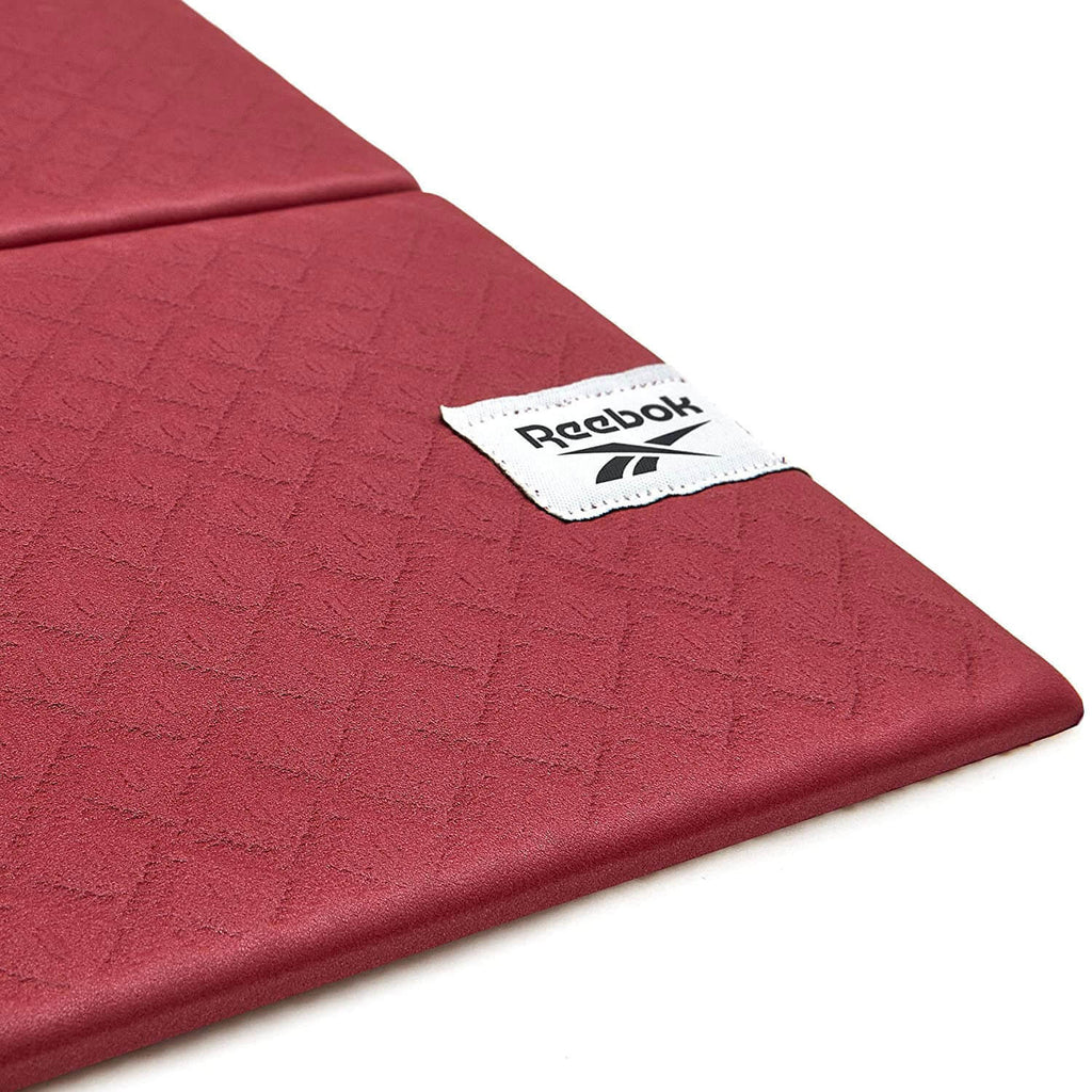 Reebok 6mm Folding Yoga Mat Texture