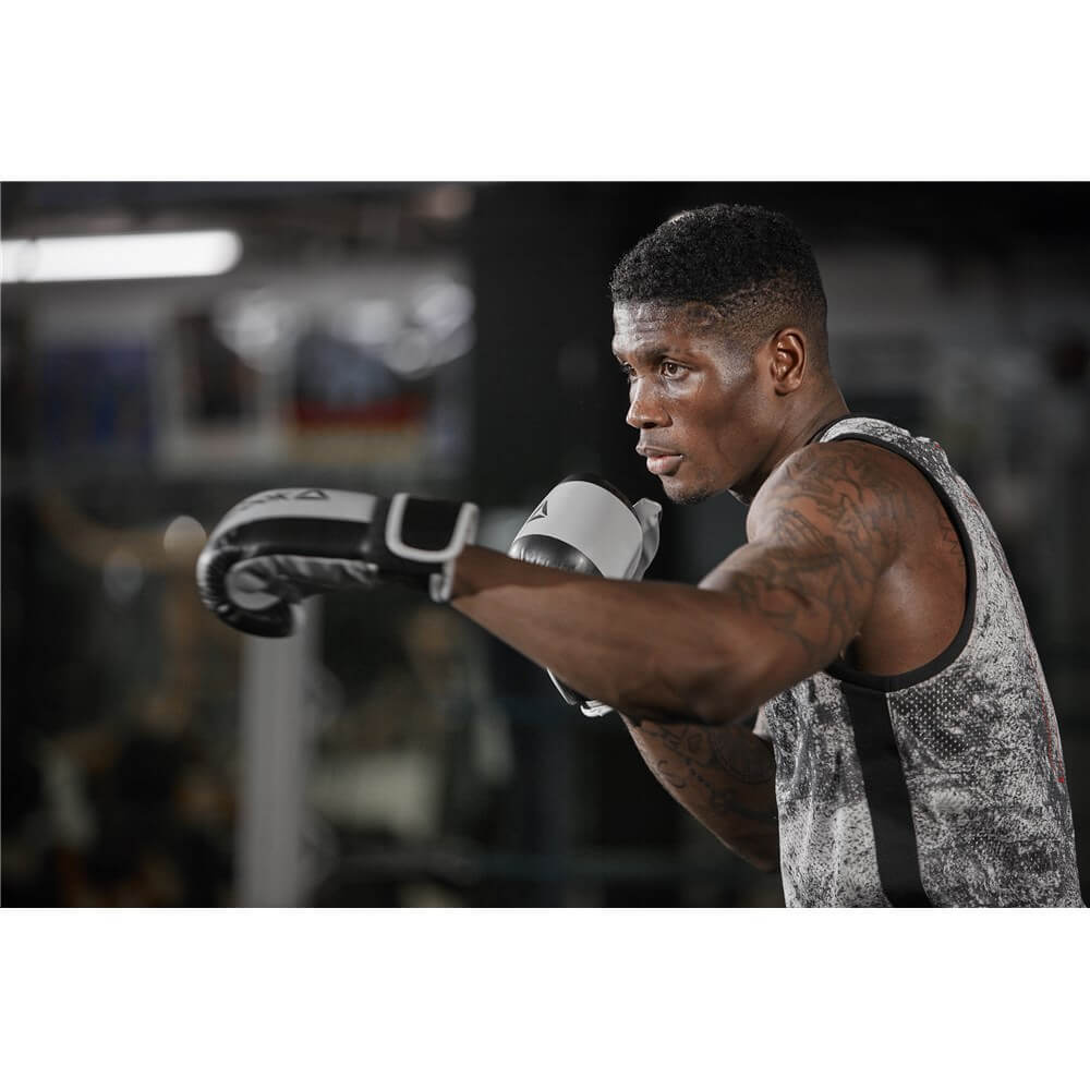Reebok Boxing Mitts - Grey, Man doing a Sparring Workout